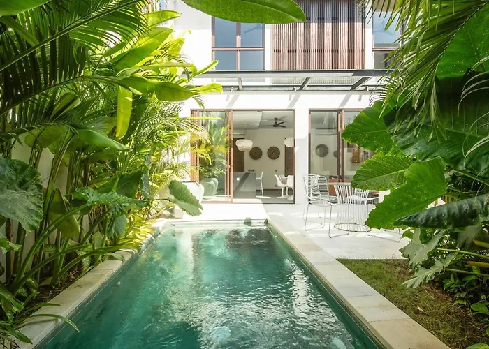 Modern 3br Enclosed Living Near Revolver * Canggu (Bali)