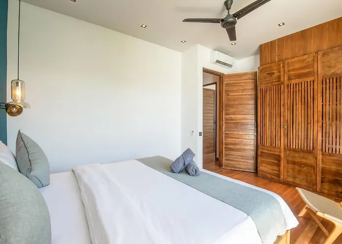 Modern 3br Enclosed Living Near Revolver Holiday home *