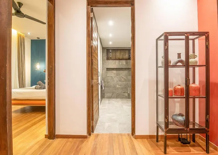 Modern 3br Enclosed Living Near Revolver