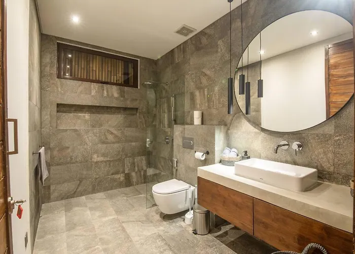 Holiday home Modern 3br Enclosed Living Near Revolver *